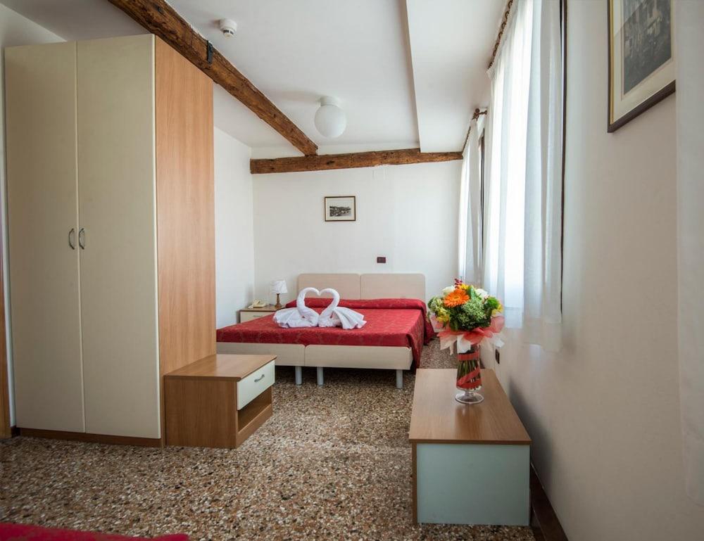 Casa Sant'Andrea Bed & Breakfast Veneţia Exterior foto