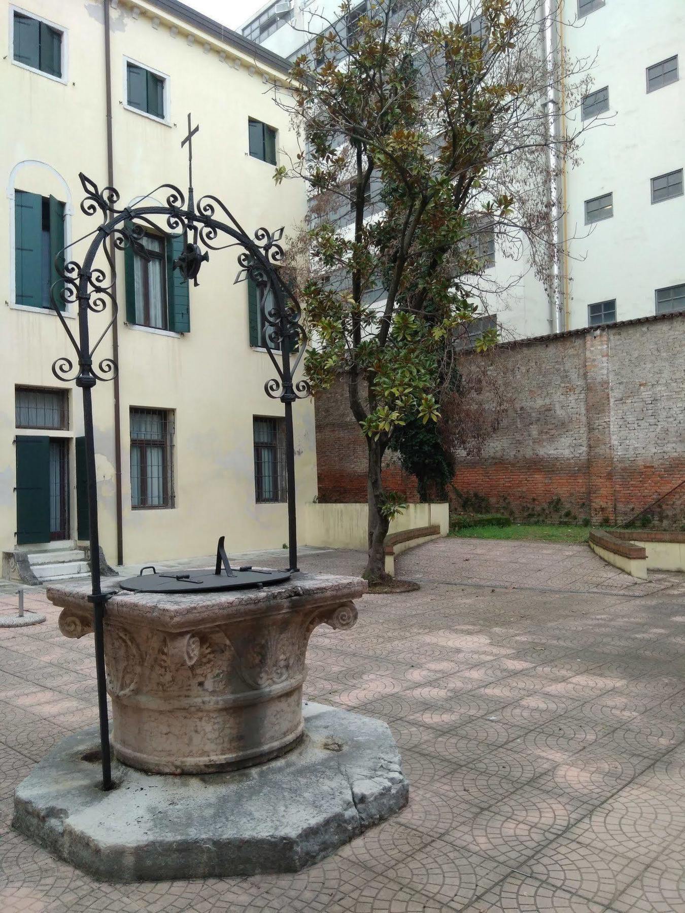 Casa Sant'Andrea Bed & Breakfast Veneţia Exterior foto